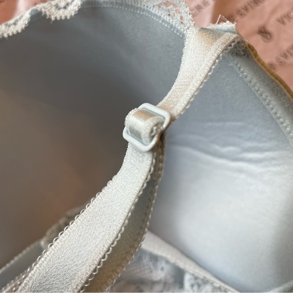 Victoria's Secret Dream Angels Lined Demi Floral Bra Light Blue Purple Size 36D - Picture 7 of 12